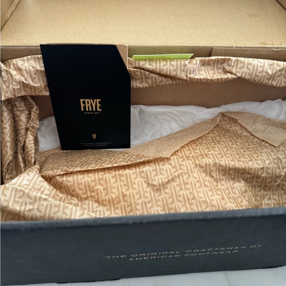 Frye Sienna Ballet size 8M Fatigue - Picture 2 of 5